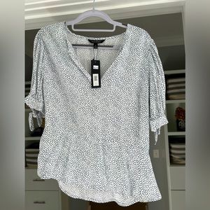 Banana Republic top size small